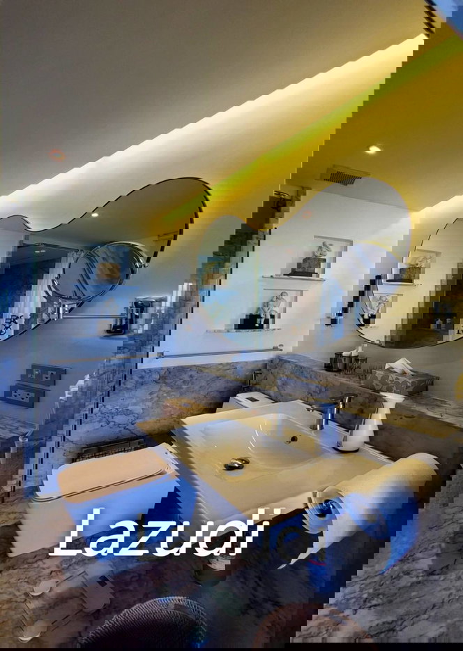 picture 3 bedrooms beachfront condo for sale - 19/42