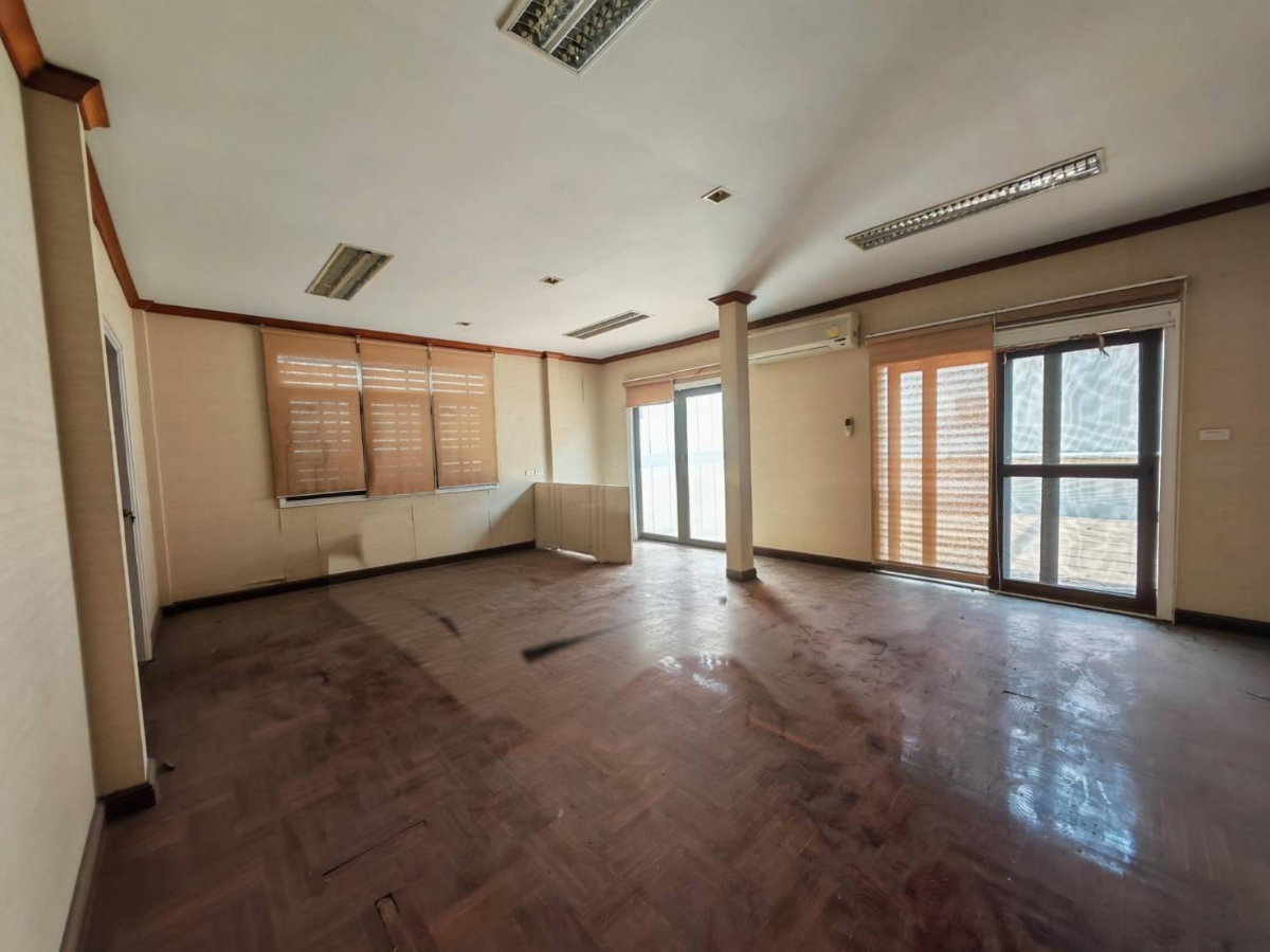 รูป ขายบ้านเดี่ยวในโซนรัชดาภิเษก ซอย 7แยก15 ใกล้ห้วยขวาง - รูปที่ 20/21