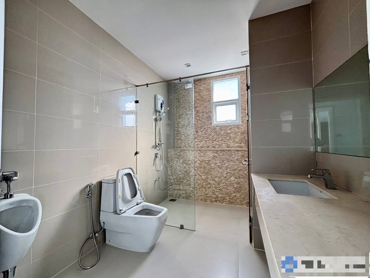 รูป 🏡ให้เช่าและปล่อยขาย บ้านเดี่ยวหรู The Ozone Panya Indra P4 4 ห้องนอน 6 ห้องน้ำ มีห้องแม่บ้าน ทำเลปัญญาอินทรา - รูปที่ 7/9