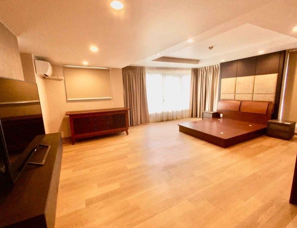 รูป LTH5140 – Avenue 61 FOR RENT 4 beds 4 baths size 272 Sq.M. Nearby BTS Ekkamai station ONLY 100k/Month - รูปที่ 4/5