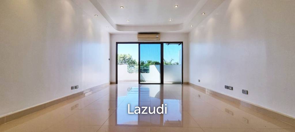 picture Studio 1 Bath 40 SQ.M. VIP Condochain - 4/9