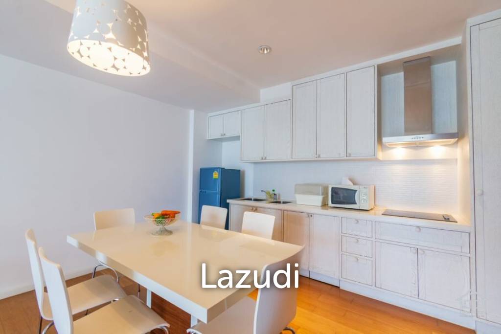 picture NEW RENOVATED CONDO  : Great Value 2 bed condo with nice views - 9/25