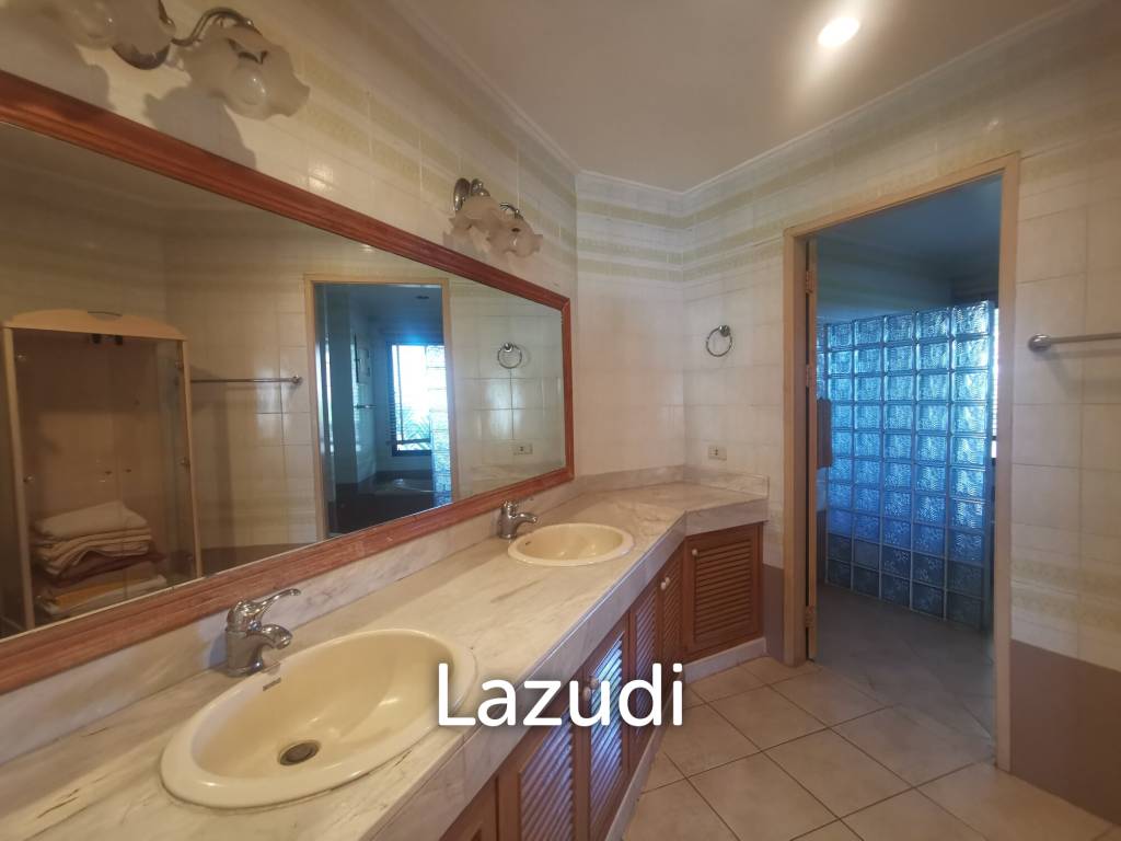 picture 2 Bedrooms Beachfront for sale - 11/15