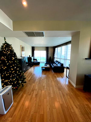 Condos for rent : LTH3866 – Millennium Residence FOR RENT 3 beds 3 baths Size 193 Sq.M. nearby BTS Asoke Station ONLY 98k/Month