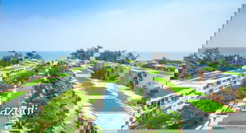 WAN VAYLA : Luxurious 2 Bed Condo with Ocean views