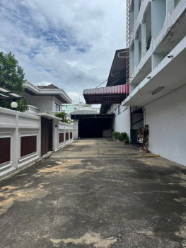 รูป ขายโกดังผังส้ม​ ย.6 พร้อมบ้านเดี่ยว​ เนื้อที่รวม​ 2 ไร่​ 90 ตารางวา​ ประชาอุทิศ​ - รูปที่ 2/12