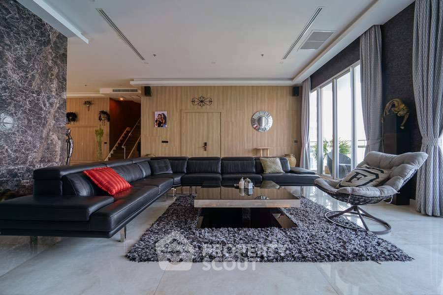 รูป คอนโด 2-ห้องนอน ที่ ดูแพล็กซ์ ใกล้ ถนนพระตำหนัก พัทยา (ID 995802) - รูปที่ 3/35