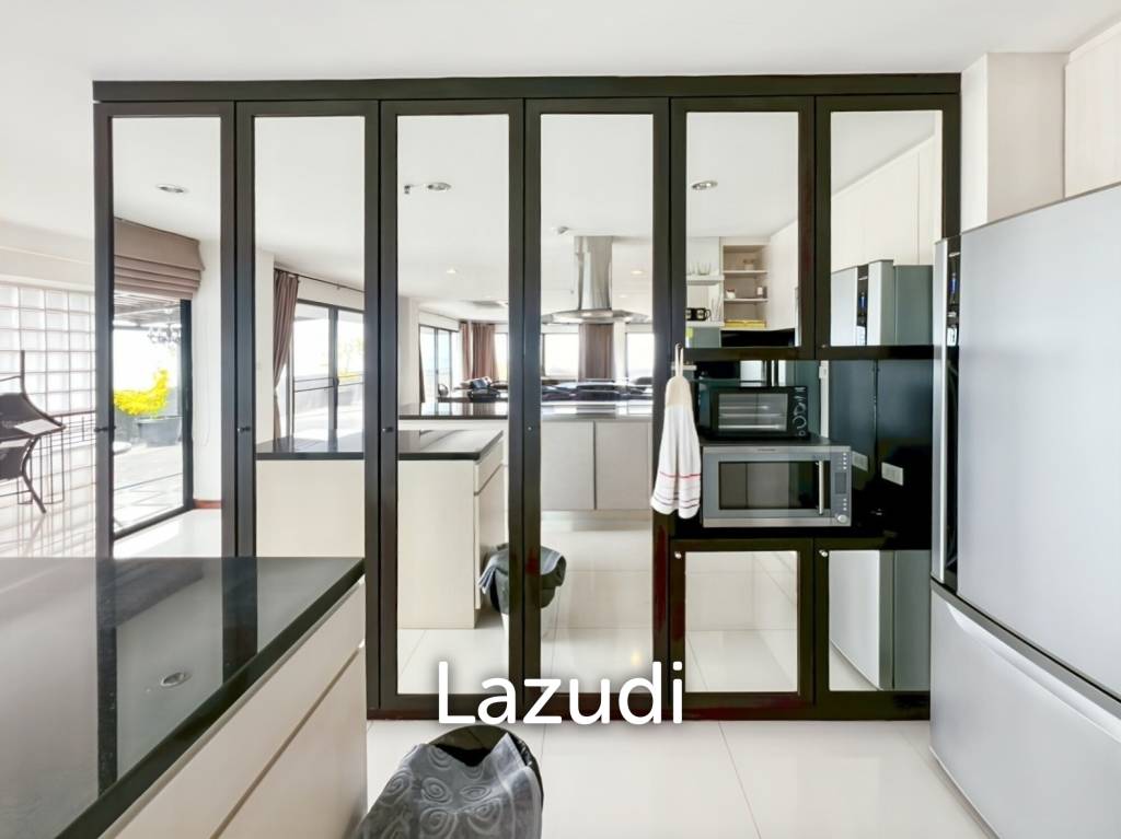 picture Altra Exclusive: Spacious 4-Bedroom Beachfront Condo - 432 sqm - 29/56