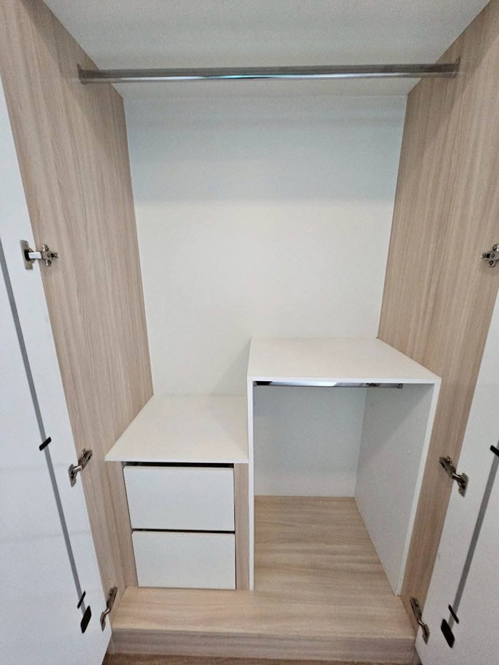 รูป เอพพิโซด ใกล้รถบีทีเอสสถานีสายหยุด - รูปที่ 9/13