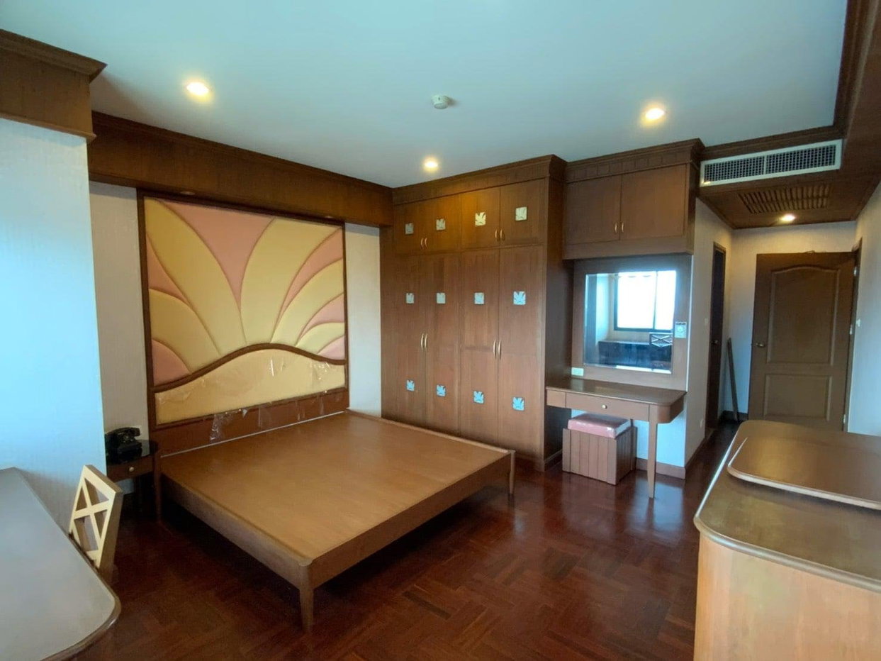 รูป LTH4205 – PM Riverside FOR SALE 3 beds 4 baths size 276 Sq.M. Nearby BTS Chong Nonsi station ONLY 27 MB - รูปที่ 2/6