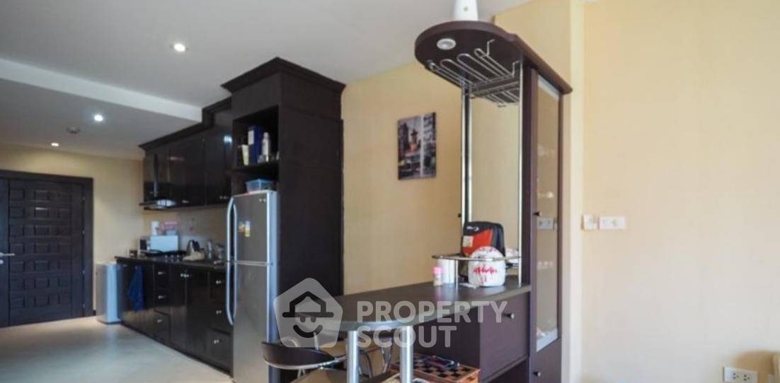 รูป คอนโด 1-ห้องนอน ที่ เอคเซคคิวทิฟ เรสซิเดนซ์2 4 พระตำหนัก ใกล้ ถนนพระตำหนัก พัทยา (ID 1899438) - รูปที่ 5/7