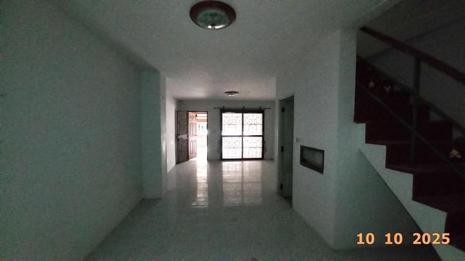 รูป ทาวน์เฮ้าส์ 18 ตร.วา พานทอง ชลบุรี 1.5M - รูปที่ 4/24