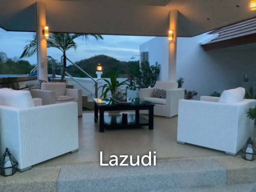 picture SEARIDGE : Luxury 3 Bed Penthouse Condo - 12/17