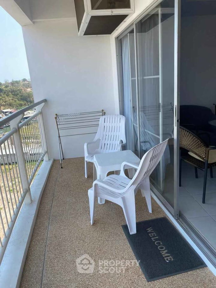picture Studio Condo at Jamjuree Condo close to Khao Takiab beach (ID 2215249) - 9/13