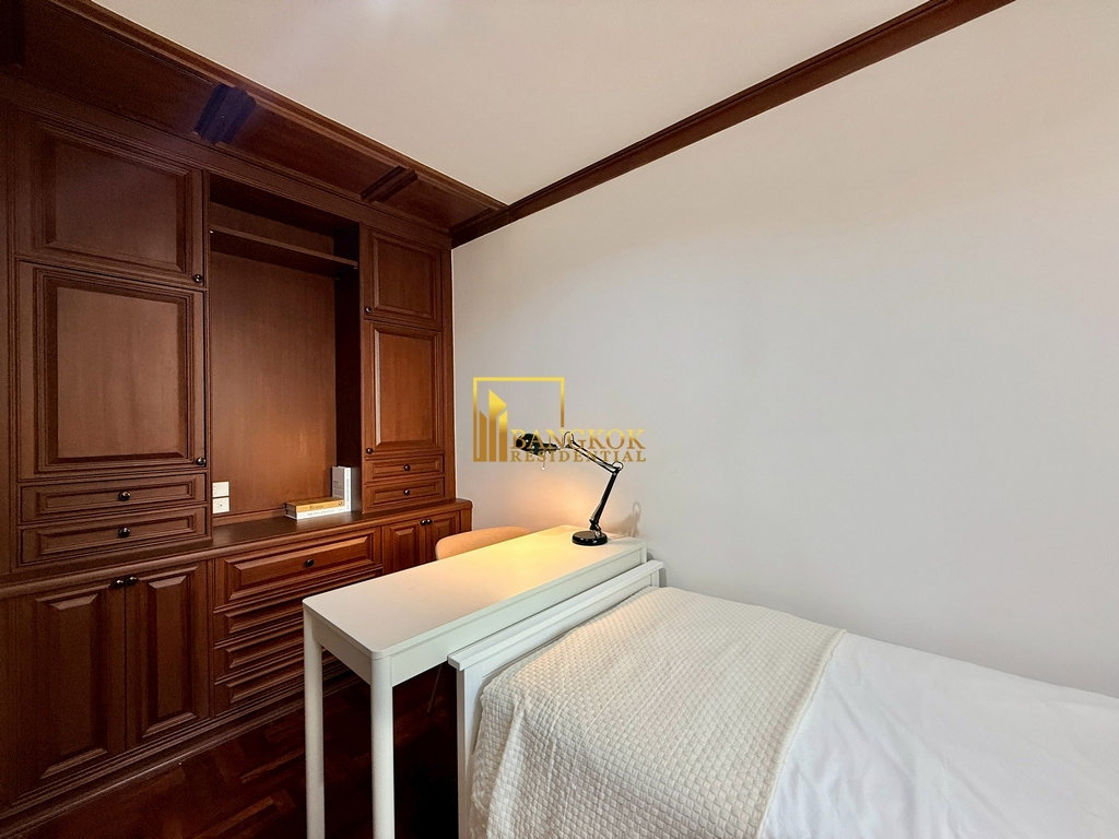 รูป Elegant 3+1 Bedroom Luxury Apartment in Phrom Phong Area - BR21391AP - รูปที่ 33/45