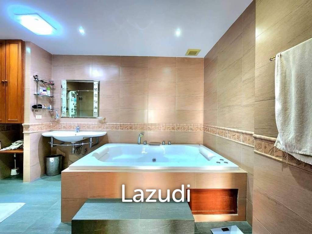 picture 1 Bed 2 Bath 143 SQ.M View Talay 5 Condominium - 12/18