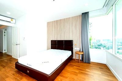 Condos for sale : LTH4498 – Baan Siri 31 FOR SALE 3 beds 3 baths size 133 Sq.M. Nearby BTS Phrom Phong station ONLY 16.7 MB
