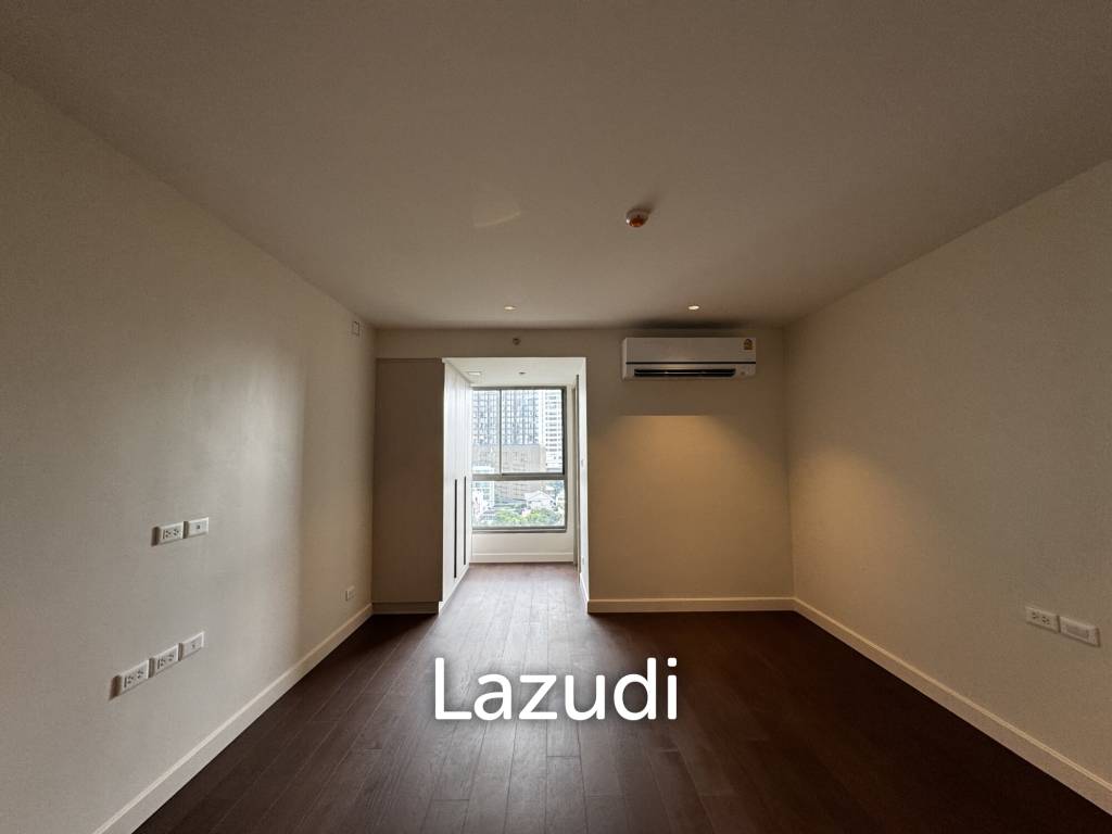 picture Private Condo Low Rise near BTS Phormphong - 24/33