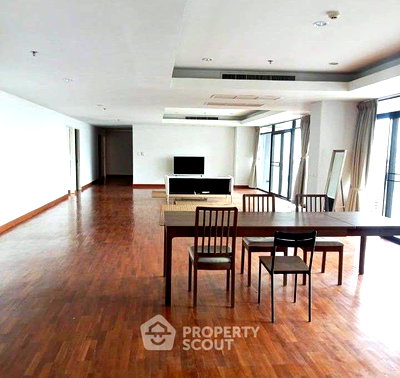 ขายคอนโด : คอนโด 4-ห้องนอน ที่ เลคชอร์ เวสต์ คอนโดมิเนียม นิชดาธานี ใน บางตลาด (ID 2352652)