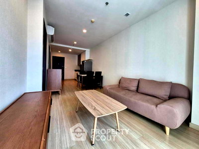 Condos for rent Soi Sukhumvit 71 : 2-BR Condo at Sky Walk Residences near BTS Phra Khanong (ID 2380509)
