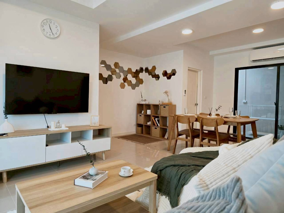 รูป ให้เช่า บ้าน Q Prime สุขุมวิท 77 บ้านทาวน์โฮม 3 ชั้น 3 ห้องนอน 18 ตรว 136 ตรม เฟอร์นิเจอร์ เครื่องใช้ไฟฟ้าครบ ใกล้ MRT ศรีนุช อ่อนนุช : MF25R-004 - รูปที่ 2/14