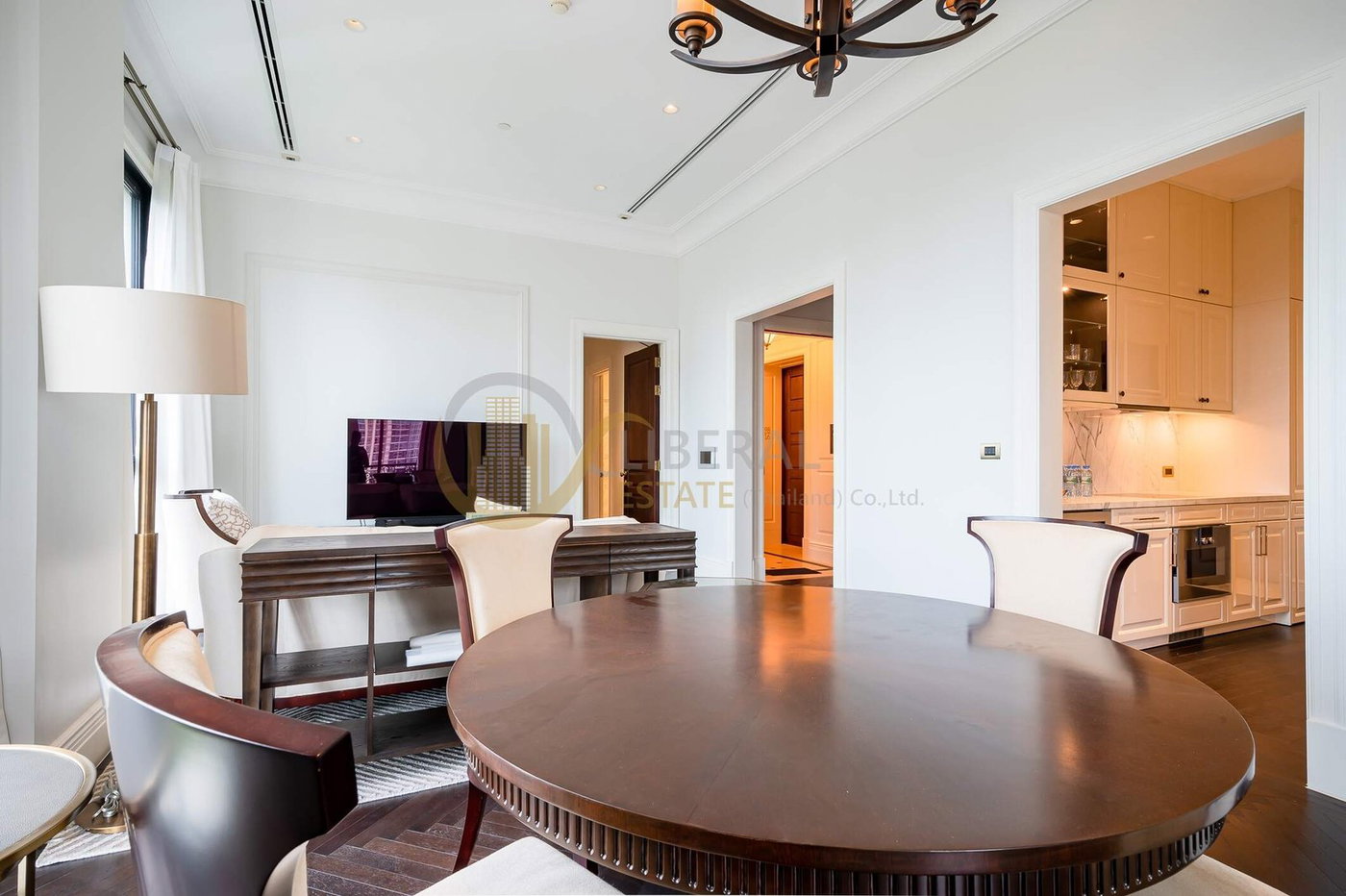 รูป LTH3014 – 98 Wireless FOR RENT 2 beds 3 baths size 121 Sq.M. Nearby BTS Phloen Chit station ONLY 210k/Month - รูปที่ 3/6