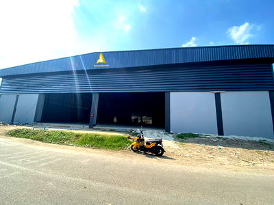 เช่าโรงงาน เขตบึงกุ่ม : ให้เช่าโกดัง 1,200 ตร.ม. เลียบด่วนรามอินทรา ใกล้ CDC รถเทรลเลอร์เข้าได้
