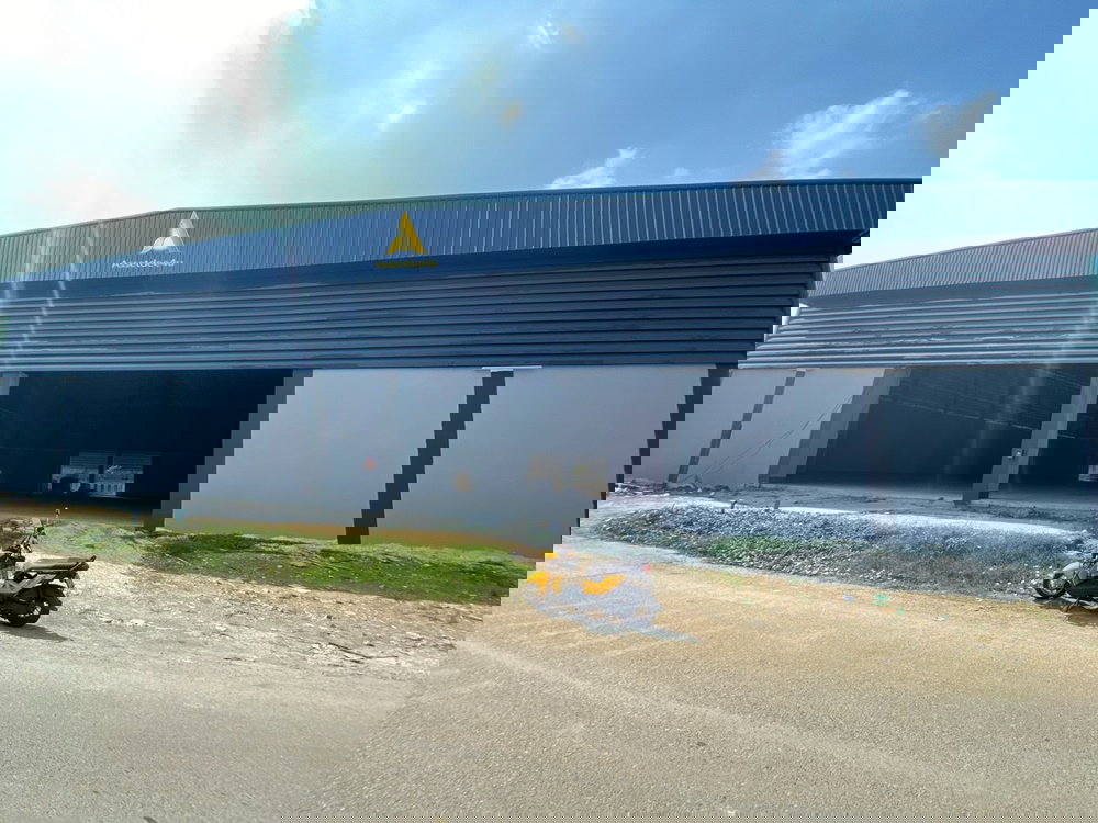 รูป ให้เช่าโกดัง 1,200 ตร.ม. เลียบด่วนรามอินทรา ใกล้ CDC รถเทรลเลอร์เข้าได้ - รูปที่ 1/7