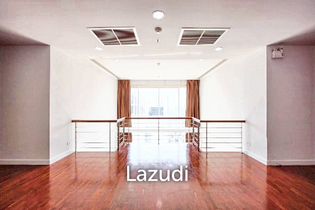 รูป 450.0 ตร.ม. 4 ห้องนอน 5 ห้องน้ำ คอนโดสำหรับ เช่าใน คลองตัน - รูปที่ 6/13