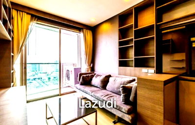 ขายคอนโด : 2 Bed 1 Bath 58 SQ.M at Sky Walk Condominium
