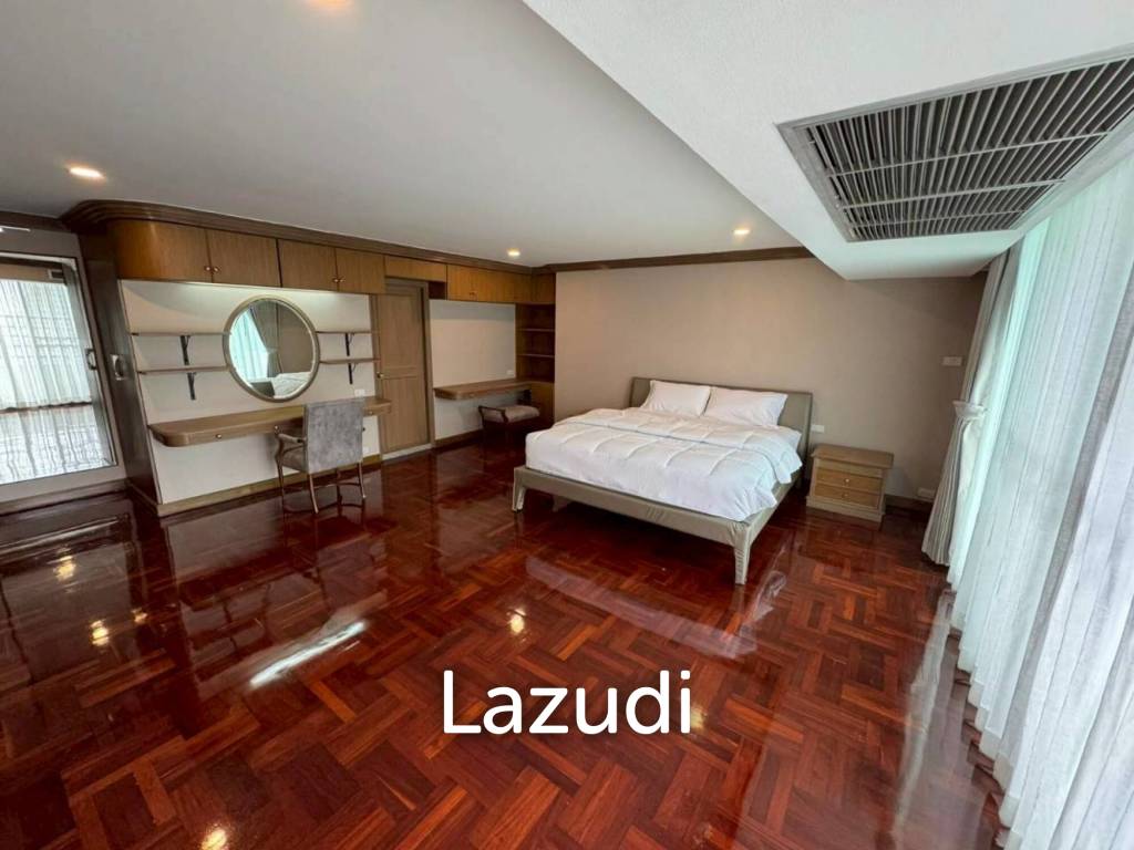 รูป 350.0 ตร.ม. 3 ห้องนอน 3 ห้องน้ำ คอนโดสำหรับ เช่าใน คลองเตยเหนือ - รูปที่ 8/20
