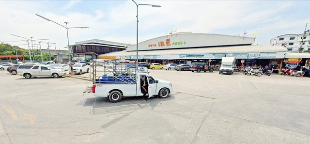 รูป ที่ดินถมแล้วให้เช่า ติดถนนใหญ่ 4 เลน ตลาดเอซี ราคาดีที่สุดในย่านนี้ ลำลูกกา คลอง4 450 ม. หน้ากว้าง 75เมตร 7ไร่ 2800 ตร.ว. 11,200ตร.ม. - รูปที่ 3/8