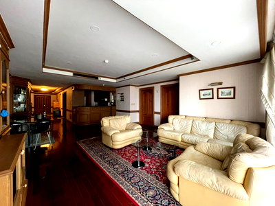 Condos for rent Trinity International School : LTH3757- Las Colinas FOR SALE 2 beds 3 baths size 141 Sq.M. Nearby BTS Asoke station ONLY 14.8 MB