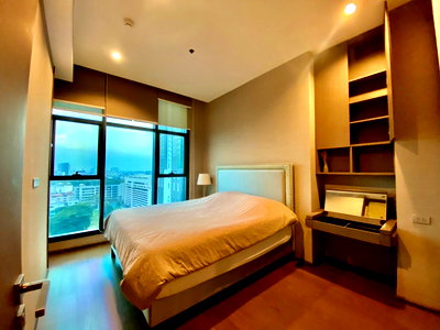 Condos for sale : LTH4709 – The Diplomat Sathorn FOR SALE 2 beds 2 baths size 77.7 Sq.M. nearby BTS Surasak station ONLY 16.5 MB
