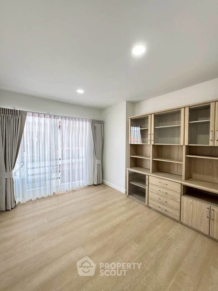 รูป คอนโด 2-ห้องนอน ที่ คอนโดบ้านสวนซื่อตรง ใน คลองเจ้าคุณสิงห์ (ID 2545256) - รูปที่ 12/14