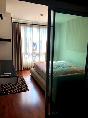 Condos for rent : condo for rent Horizon Ramkamhang 41 sq.m 12th floor fully furnished with curtain, TV, refrigerator, microwave, 2 air conditioners, etc.