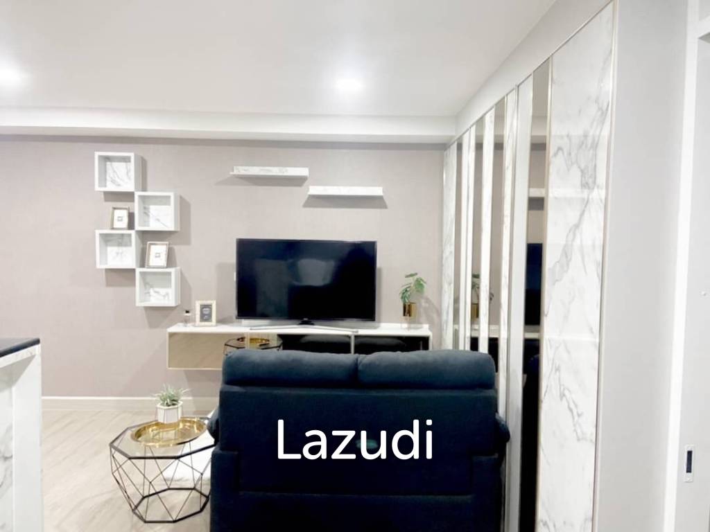 picture 1 Bed 1 Bath 50 SQ.M Grand View Condo - 3/10