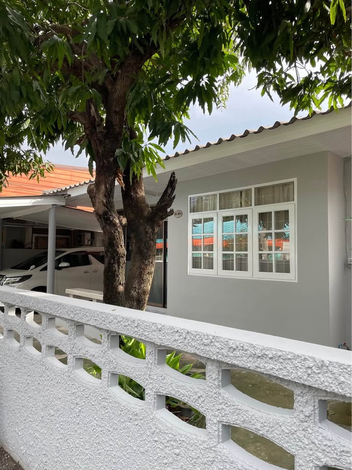 รูป R2949 ให้เช่าบ้านชั้นเดียว ตกแต่งใหม่ หมู่บ้านแสงอรุณ รามอินทรา 68 (ว่างค่ะ) ใกล้ห้าง ใกล้ MRT - รูปที่ 1/18