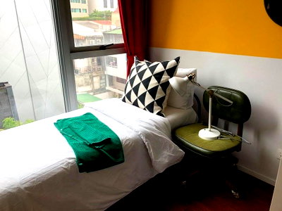 Condos for sale : LTH4347 – Hyde Sukhumvit 11 FOR SALE 2 beds 2 baths size 63 Sq.M. Nearby BTS Nana station ONLY 10.5 MB