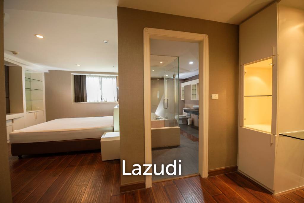 รูป 265.0 ตร.ม. 3 ห้องนอน 3 ห้องน้ำ คอนโดสำหรับ ขายใน คลองตัน - รูปที่ 29/34