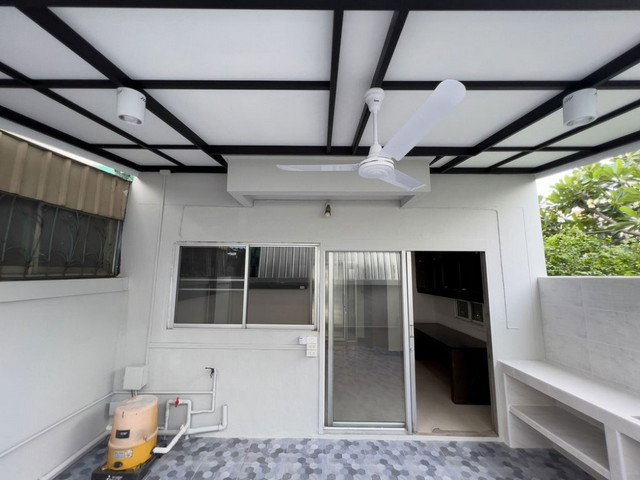 รูป HR3325ให้เช่าHome Office สภาพสวย พร้อมใช้งาน หมู่บ้านชาลิสา ลาดพร้าววังหิน 34 พื้นที่ใช้สอยจุใจ 200 ตร.ม. 6 ห้องนอน/ห้องทำงาน - รูปที่ 15/26