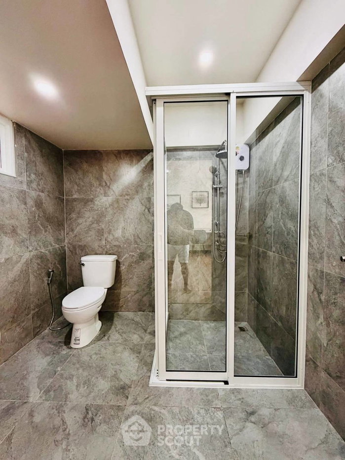 รูป คอนโด 3-ห้องนอน ที่ คอนโดเคหะ จอมเทียน ใกล้ พัทยาใต้ (ID 2537178) - รูปที่ 14/15