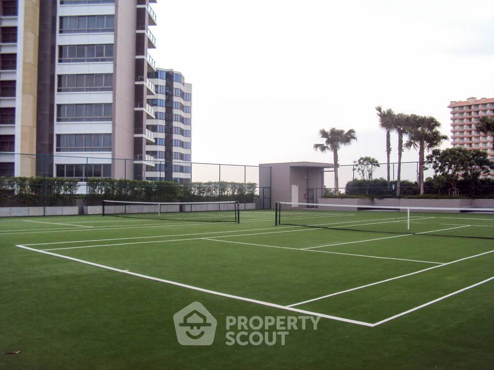 picture 3-BR Condo at Duplex close to Phratamnak (ID 995605) - 34/34