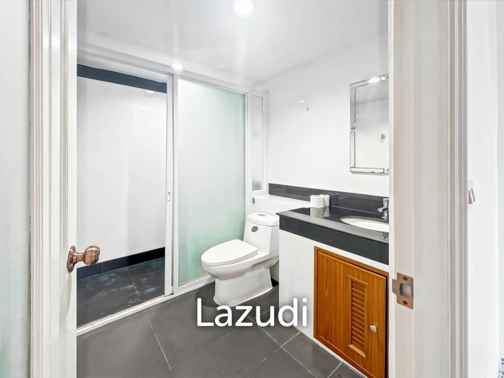 picture Spacious 2-Bedroom Condo in Blue Sky Cha Am - 12/31