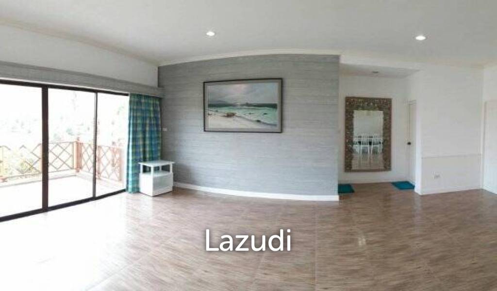 picture PALM HILL CONDO: Greart value 2 Bed condo - 2/12