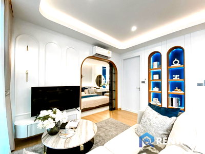 Condos for sale : For sale condo 1 bedroom at Above Element Condo