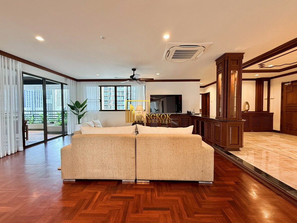 รูป Elegant 3+1 Bedroom Luxury Apartment in Phrom Phong Area - BR21391AP - รูปที่ 4/45
