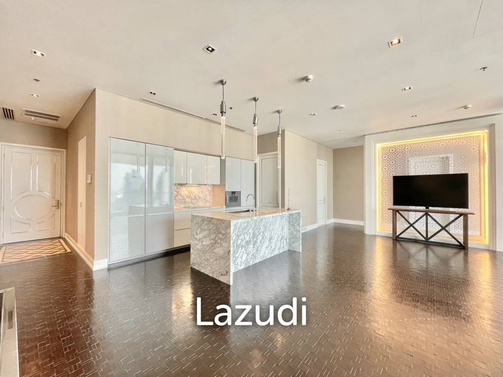 picture 2 Bed 2 Bath 192 SQM The Ritz Carlton Residences - 3/23