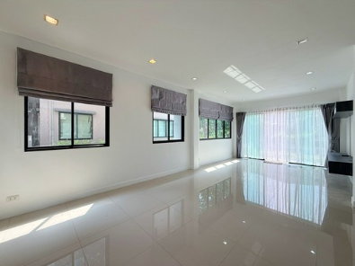 รูป บ้านเดี่ยวทำเลดี พร้อมอยู่ หมู่บ้านสถาพร รังสิต ติดถนนรังสิต–นครนายก - รูปที่ 5/10