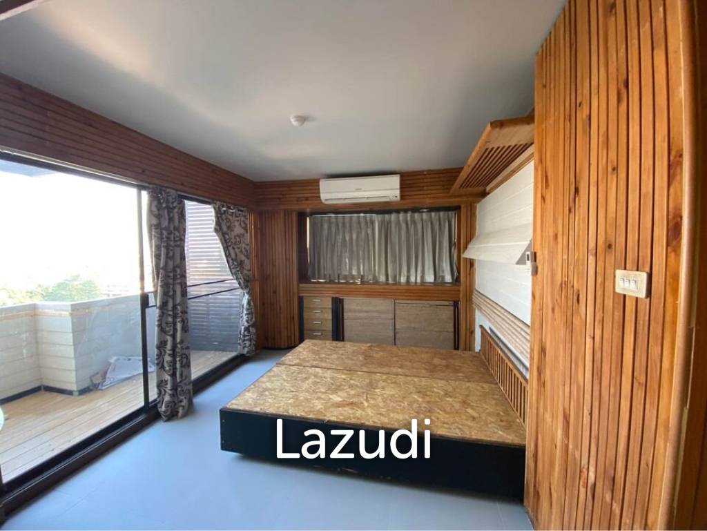 picture 3 Bed 4 Bath 216 SQ.M Baan Onnut Condominium - 16/18